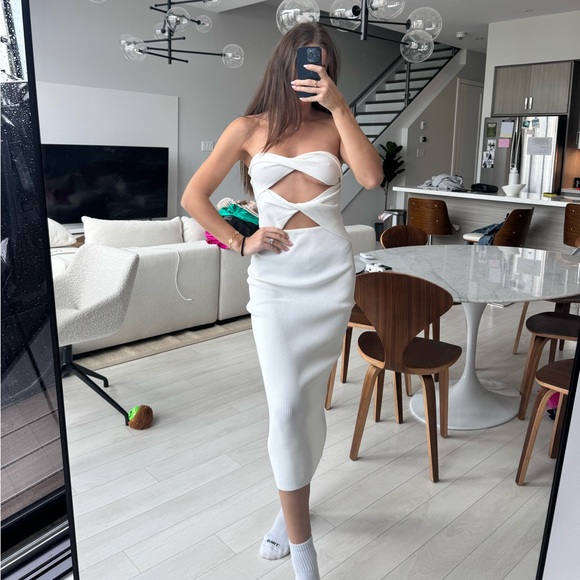 Meshki White Knit Dress - Picture 1 of 3